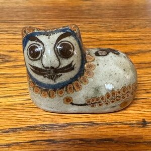 Tonala Folk Art Cat made in Mexico hand painted. Very unique.  Great condition